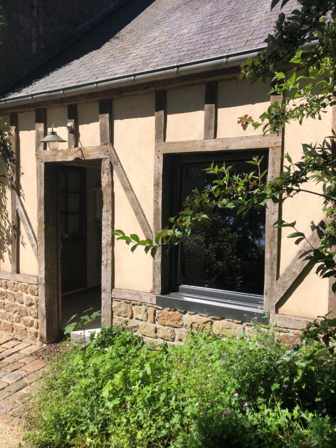 Le Clos Du Mont Jarry Le Val-Saint-Pere Luaran gambar