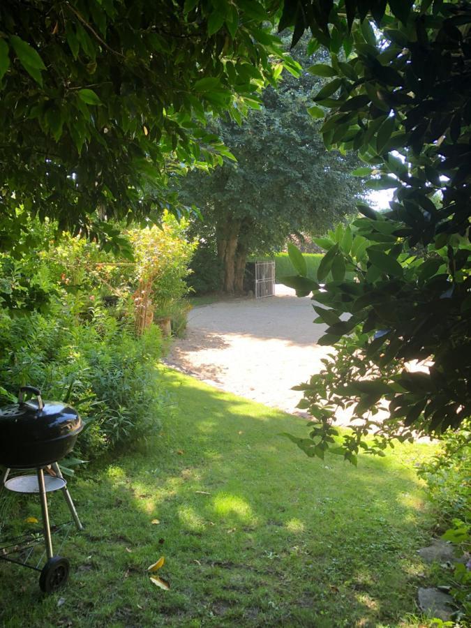 Le Clos Du Mont Jarry Le Val-Saint-Pere Luaran gambar