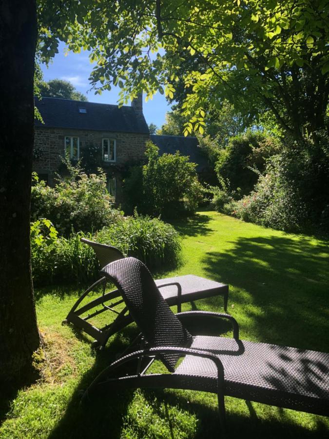 Le Clos Du Mont Jarry Le Val-Saint-Pere Luaran gambar