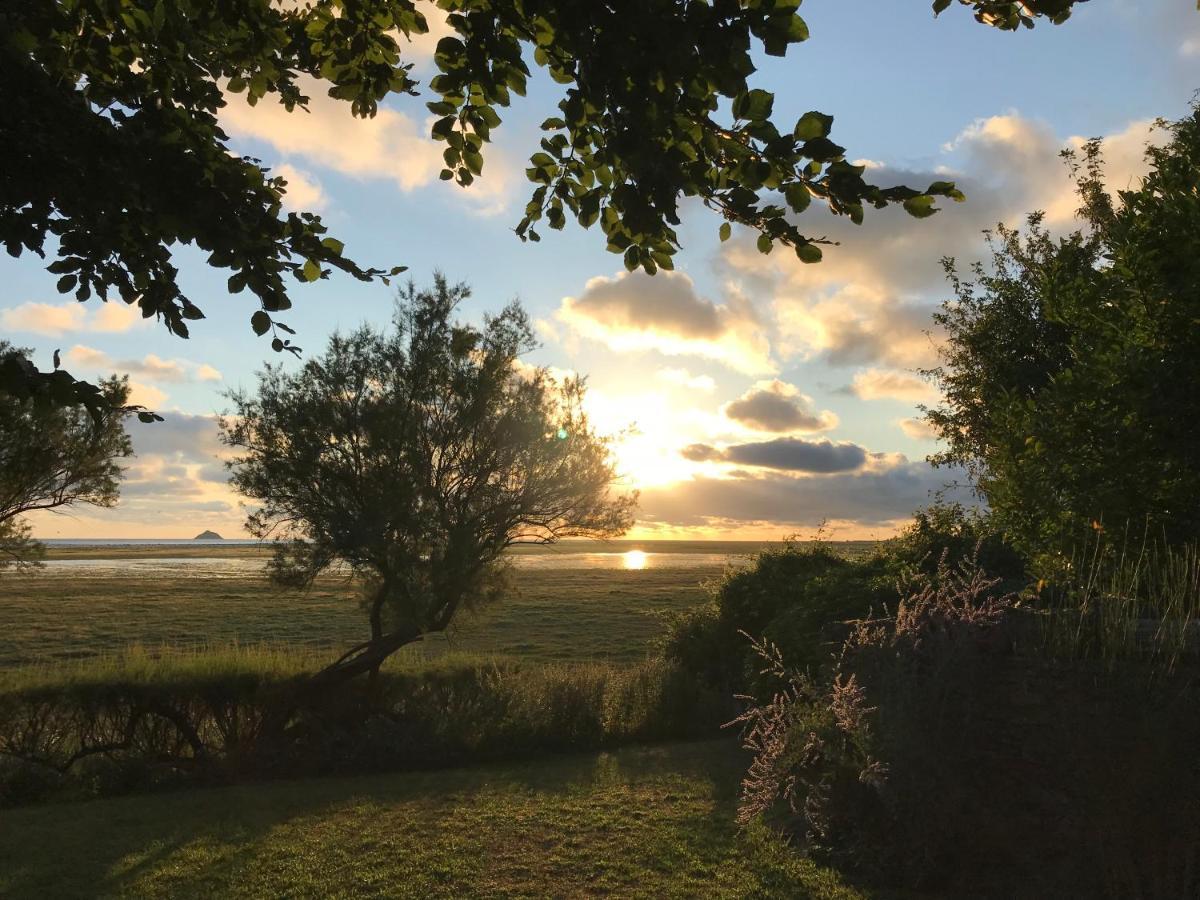 Le Clos Du Mont Jarry Le Val-Saint-Pere Luaran gambar